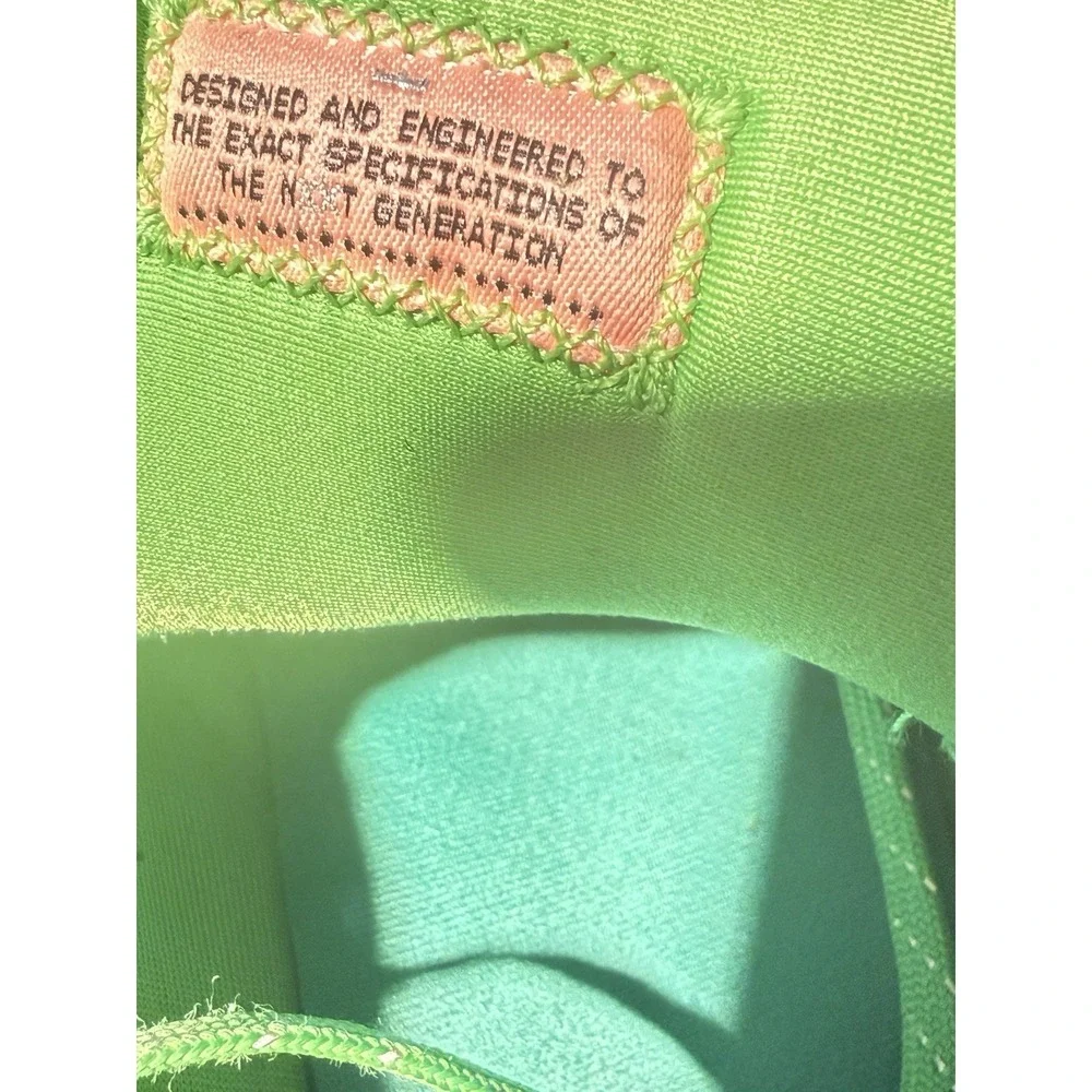 Nike LeBron 20 Christmas Men 14 Green Apple FJ4955-300 Low Top Basketball Shoes